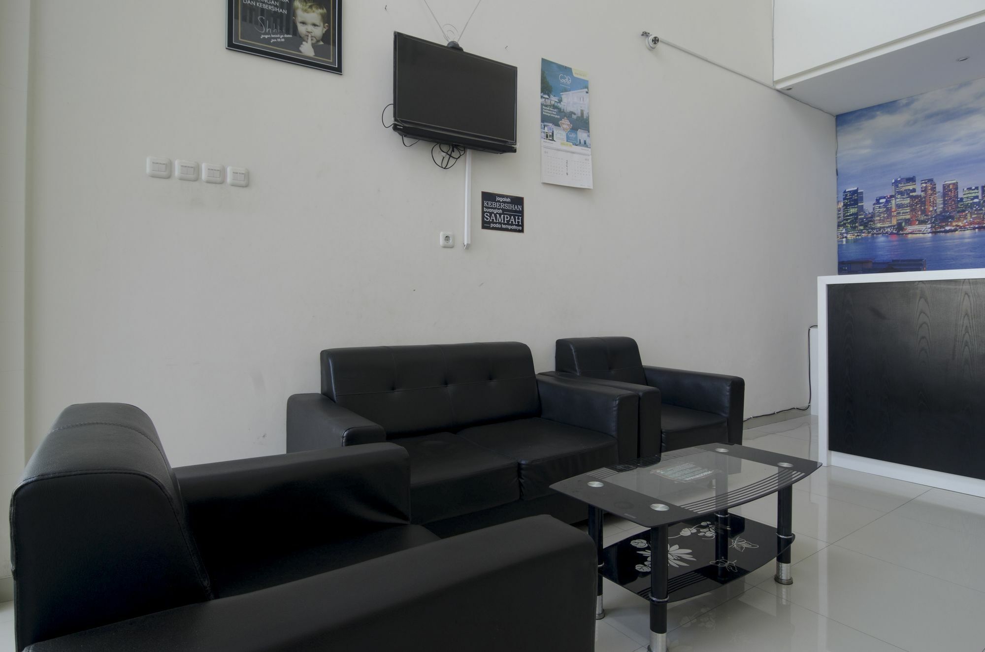 Hotel Reddoorz Near Lawang Sewu Semarang Exterior foto